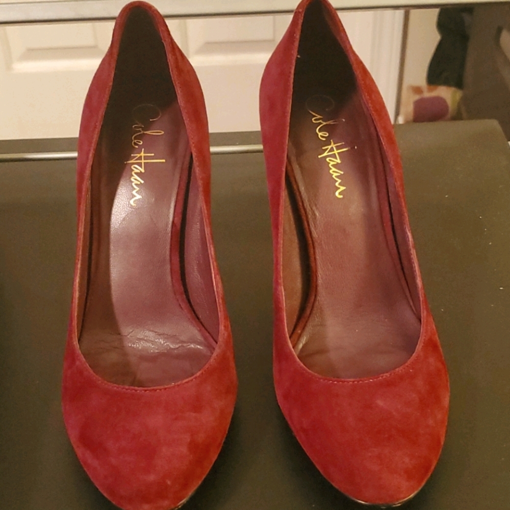 Ladies Suede Shoes